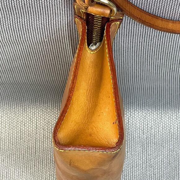 Louis Vuitton Nomad Cabas Ambre Accessory Pouch Tan Leather with Strap LM0024 - Picture 8 of 9